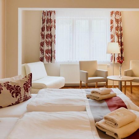 שטראלסונד Hotel An Den Bleichen מראה חיצוני תמונה