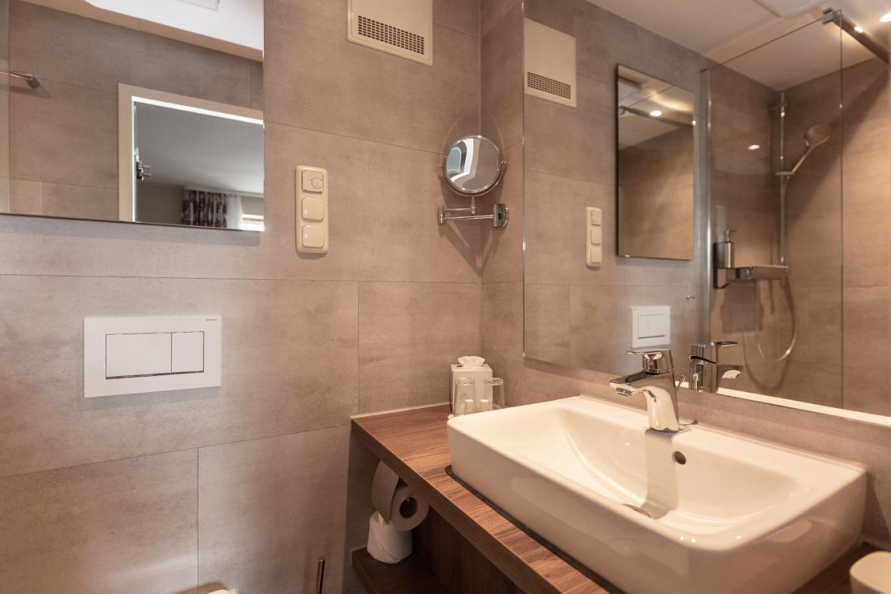 שטראלסונד Hotel An Den Bleichen מראה חיצוני תמונה