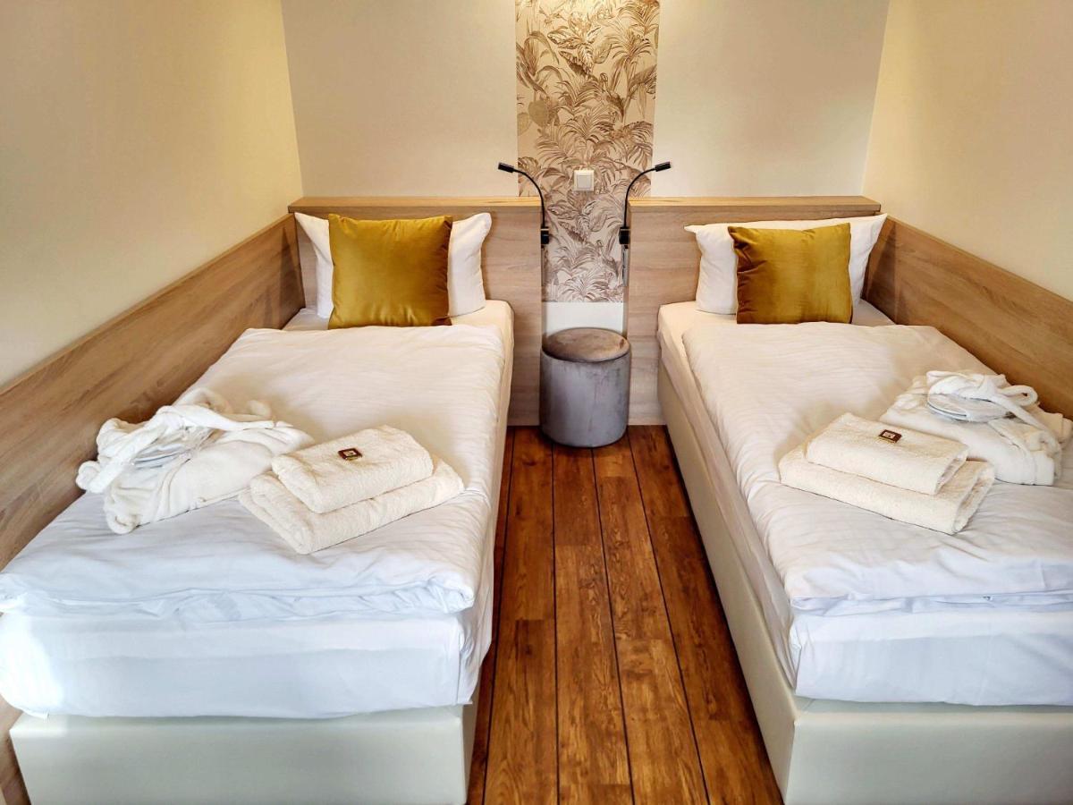 שטראלסונד Hotel An Den Bleichen מראה חיצוני תמונה