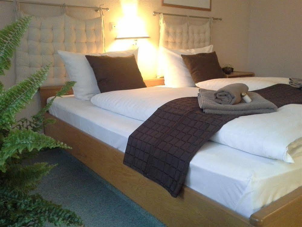 שטראלסונד Hotel An Den Bleichen מראה חיצוני תמונה