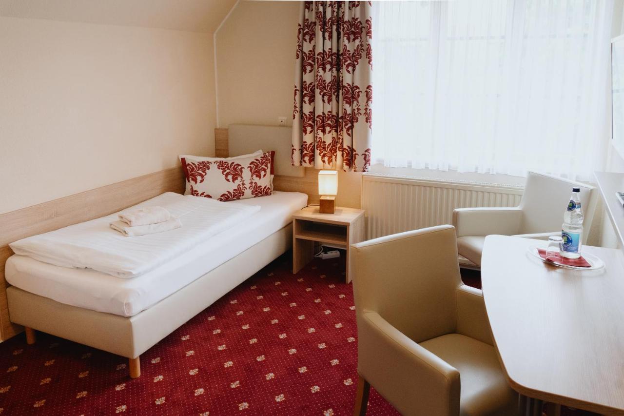 שטראלסונד Hotel An Den Bleichen מראה חיצוני תמונה